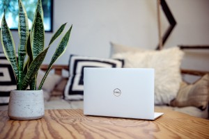 Laptop Dell cho dân văn phòng 2022